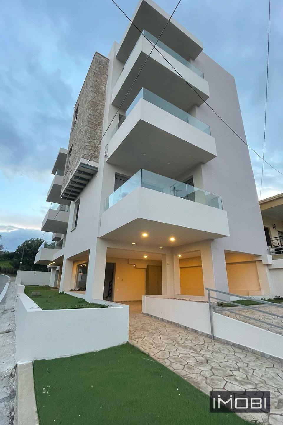 property-img