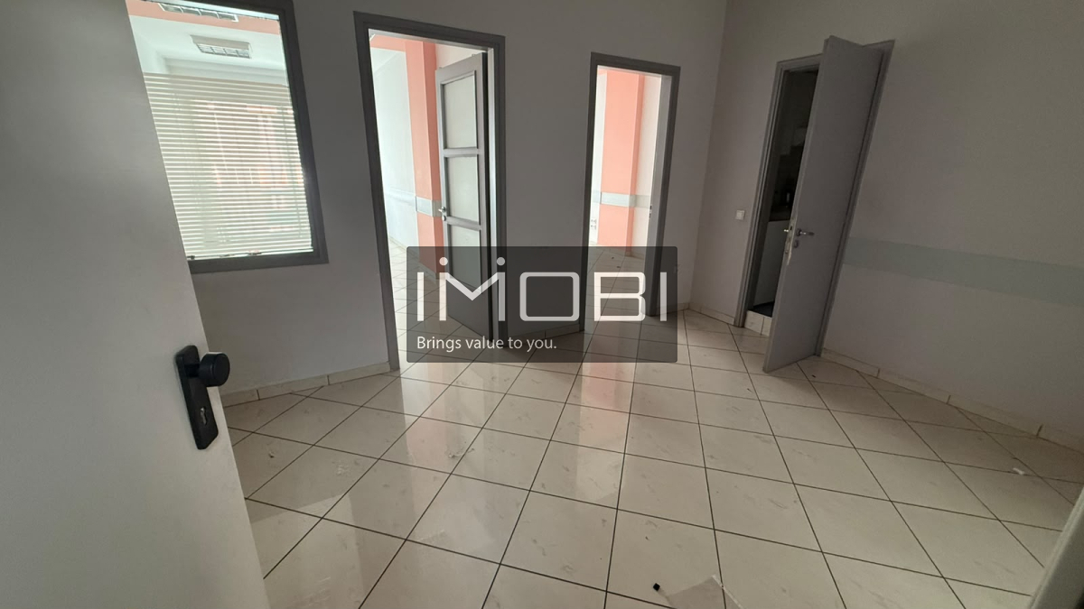 property-img