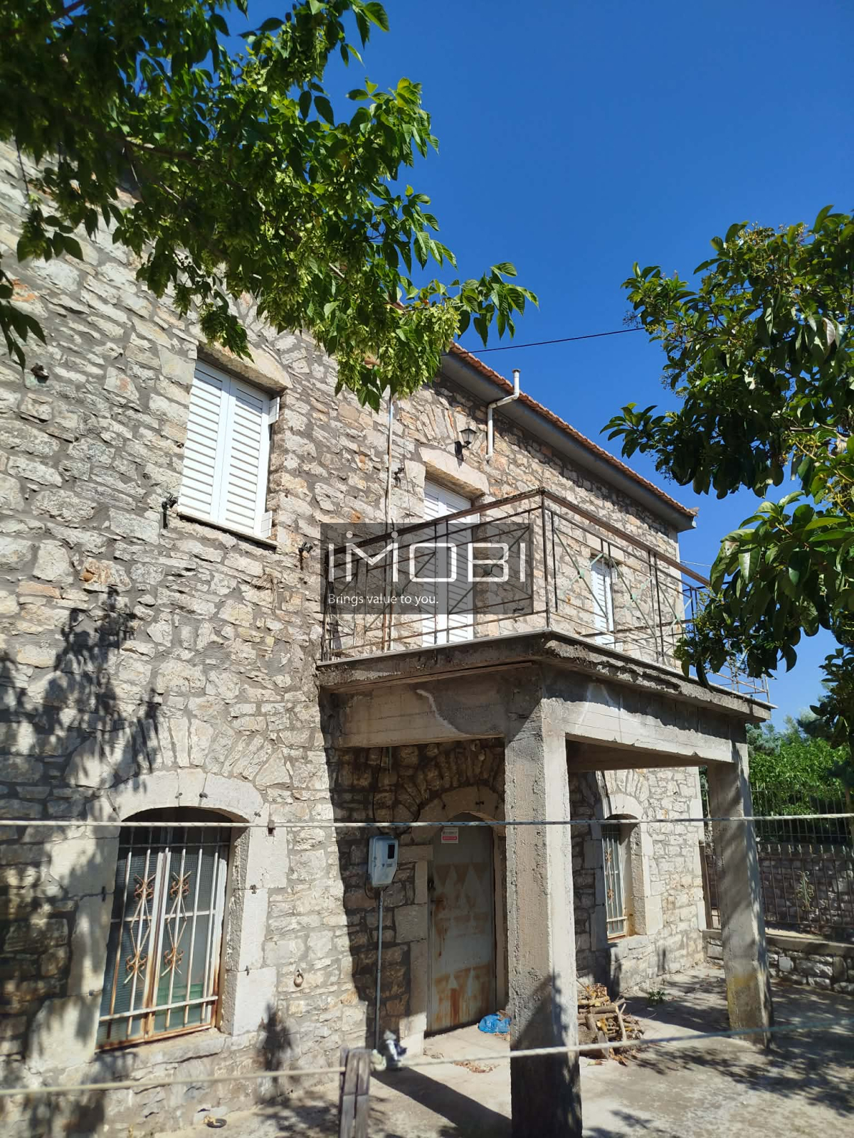 property-img